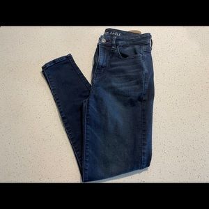 American Eagle Super Hi-Rise Jegging